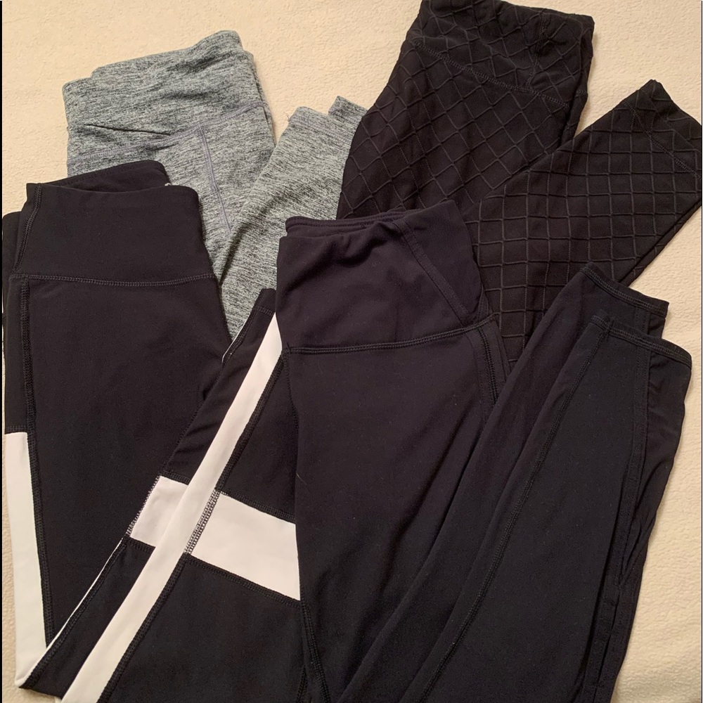 Set of 4 cropped workout leggings